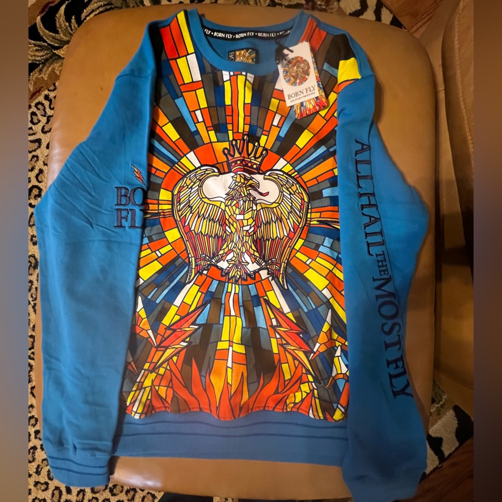 BORN FLY TURQUOISE  Graphic Sweatshirt SIZE MEDIUM NWT STREETWEAR
